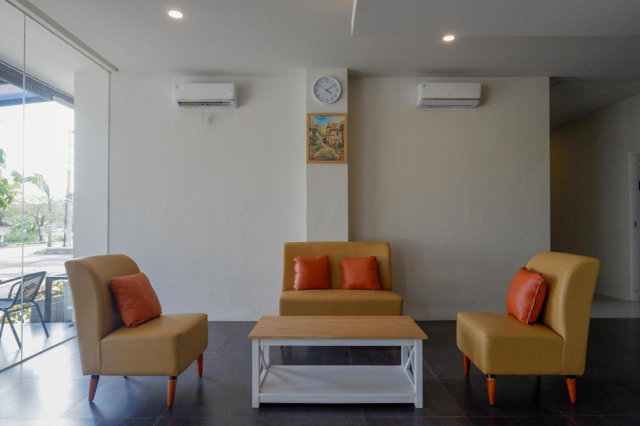 Reddoorz Plus Near Solo Baru المظهر الخارجي الصورة