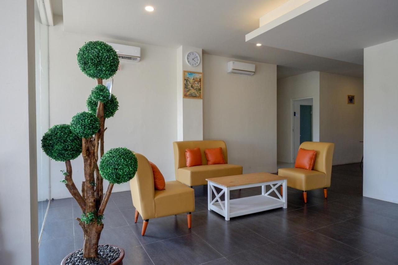 Reddoorz Plus Near Solo Baru المظهر الخارجي الصورة
