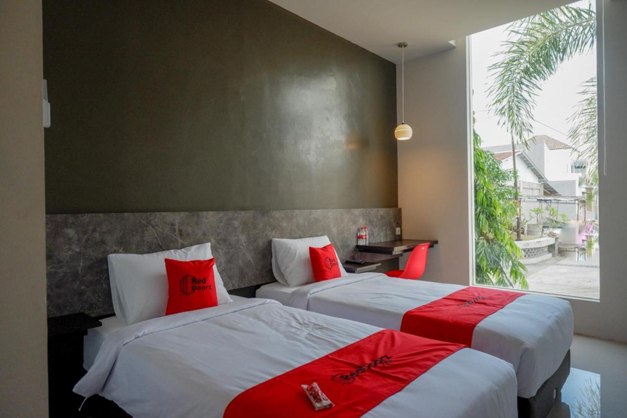 Reddoorz Plus Near Solo Baru المظهر الخارجي الصورة