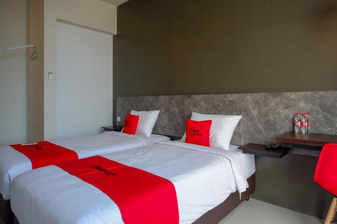Reddoorz Plus Near Solo Baru المظهر الخارجي الصورة
